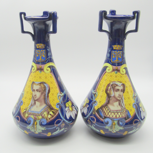 PAIRE DE VASES