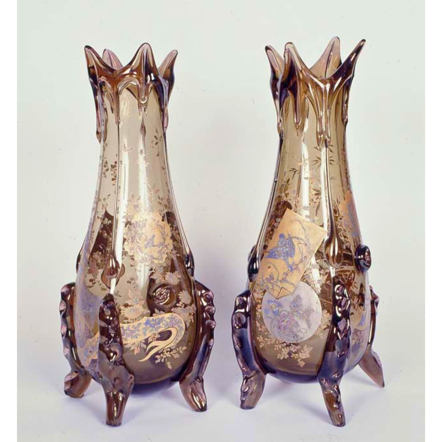 PAIRE DE VASES